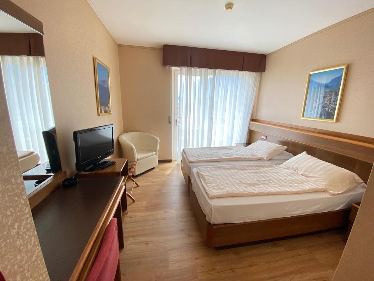 Sunlake Hotel Riva del Garda Ngoại thất bức ảnh