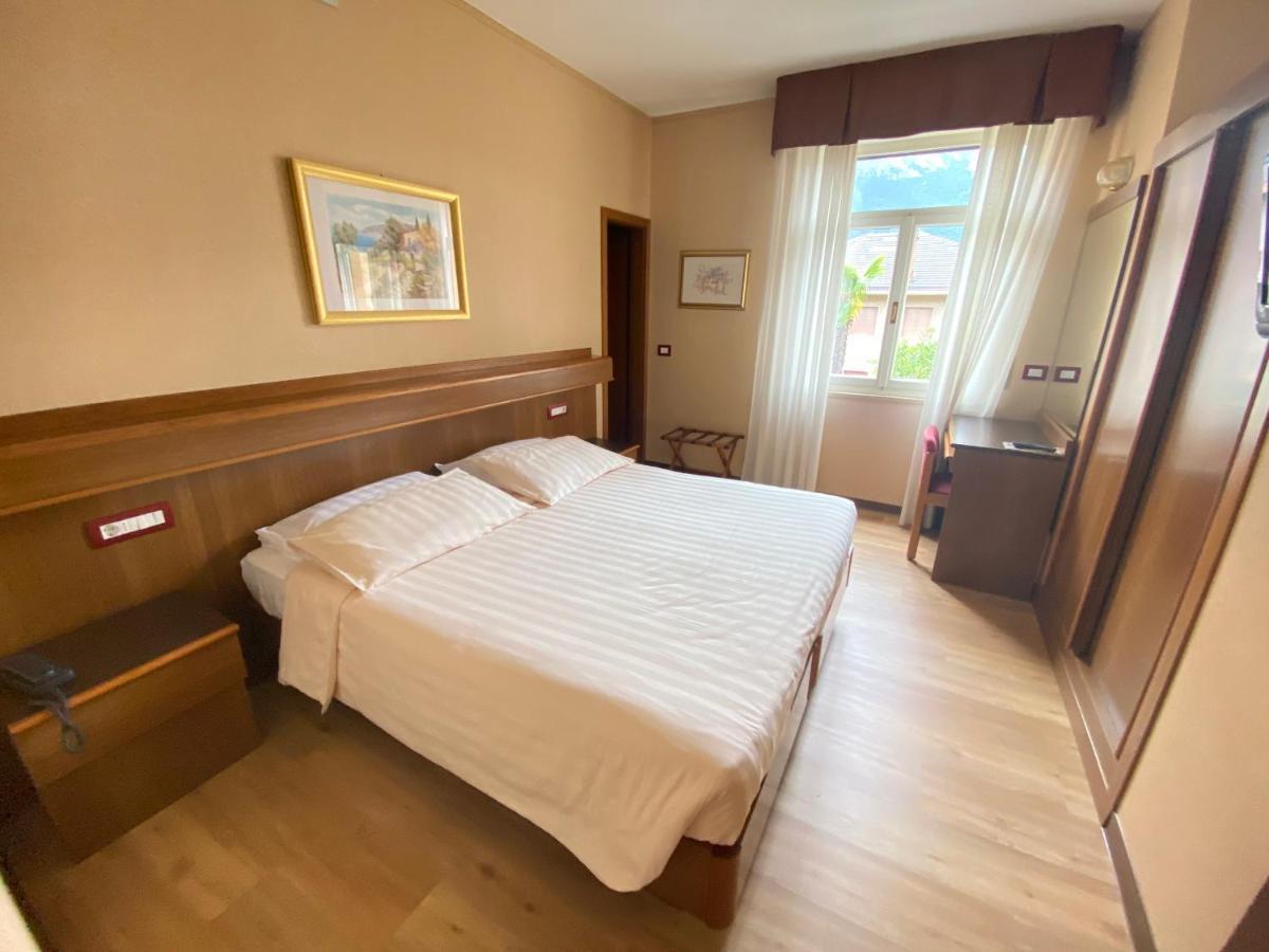 Sunlake Hotel Riva del Garda Ngoại thất bức ảnh